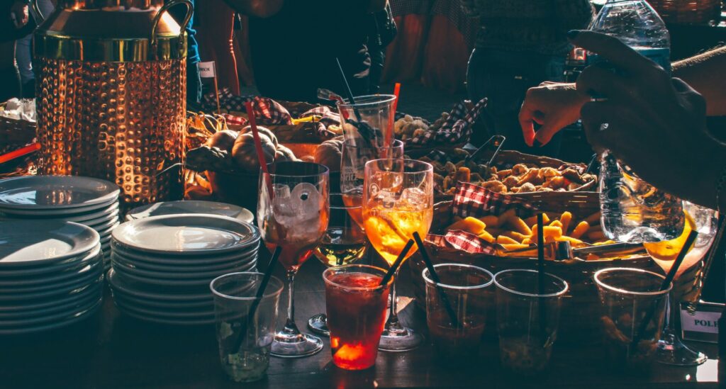 Food, Glorious Food - Surviving Your First Housewarming Party